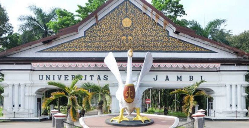 Universitas Jambi Tanam Pohon Langka Di Sekitar Kampus